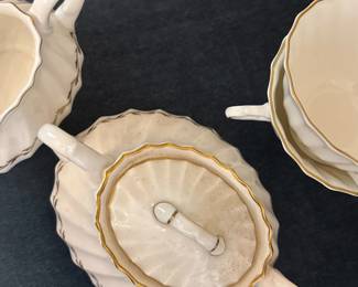 Royal Albert Old Country Roses Teacup and Saucer Set third image