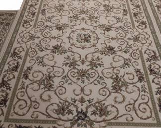Traditional Floral Area Rug