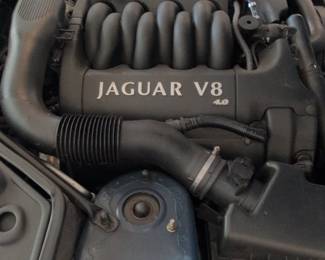 Jaguar XJ V .L Engine fourth image