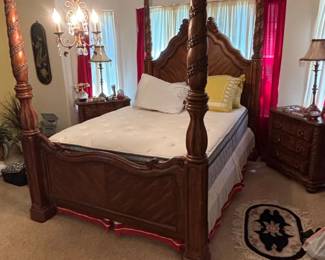 Michael Amini Eden Collection King Size Carved Mahogany Four Poster Canopy Bed third image
