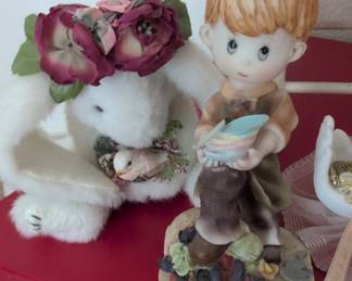 Precious Moments God Loveth A Cheerful Giver Figurine