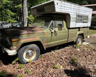 1971 JEEP J-2000 TRUCK