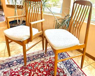Chairs part of 8 dining set