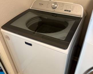 18 Month Old Maytag Washer with Pet Hair Removal