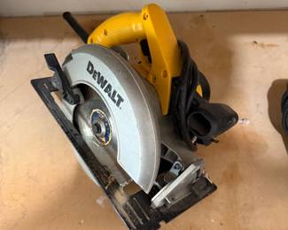 DeWalt Skil Saw