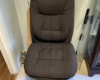 Very nice office chair