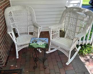 Wicker Rocking Chairs With Stain Glass DragonflyTable