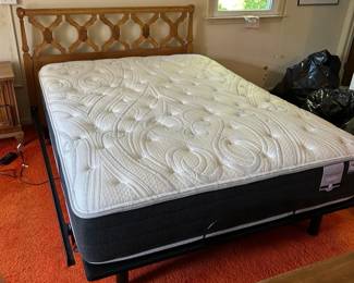 Adjustable Lift Bed