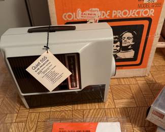 Vintage Slide Projector Model Q555