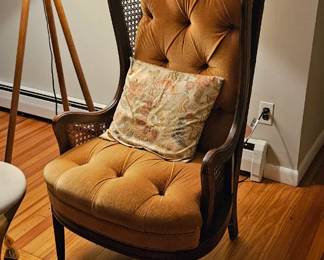 Vintage Wing Side Tufted Chair 20.5"x25.5"x44"