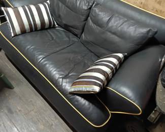LEATHER 