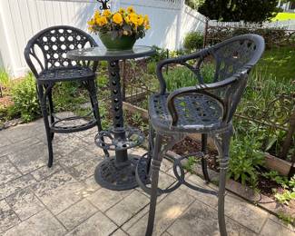 tall patio table and 2 bar height stools
