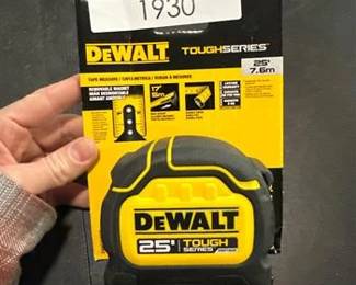 DeWalt ToughSeries 25 ft. L X 1.25 in. W Tape Measure 1 pk