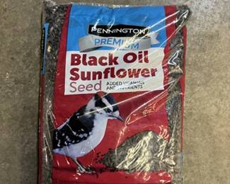 Pennington 10lb Premium Black Oil Sunflower Birdseed