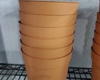 Lot of 6 flower pots 6"