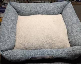 Cuddler Dog Bed - M - Blue - Boots & Barkley