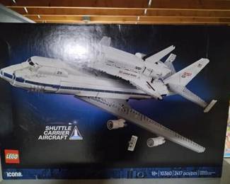 LEGO Icons Shuttle Carrier Aircraft