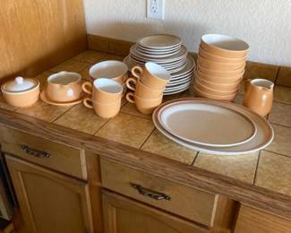 Melon Color Franciscan Earthware Dish Set