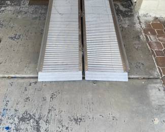 Folding Loading Ramp