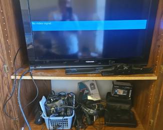 Toshiba 32 TV With Stand And Wall Hanging Option And Mystery Small Electronics