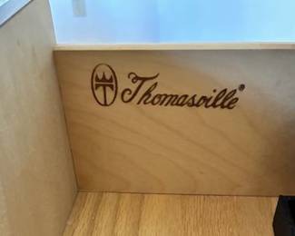  Thomasville 18th Century Collection bedroom set