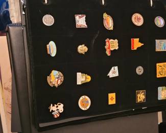 Walt Disney pins
