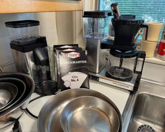 Technivorm Moccamaster coffee maker and grinder, maybe 1-2yrs old?