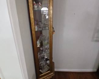 gold leaf display cab inet