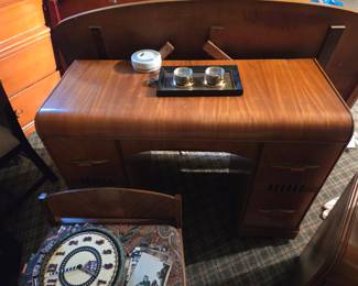1940's steam bent mahogany bedroom set, several good pieces,