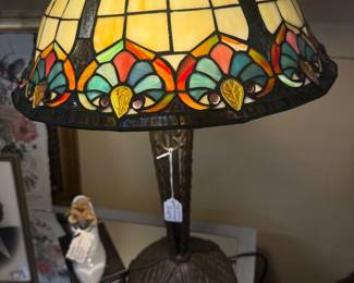 vintage tiffany style lamp