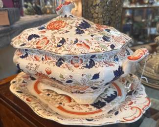 soup toured with matching serving tray