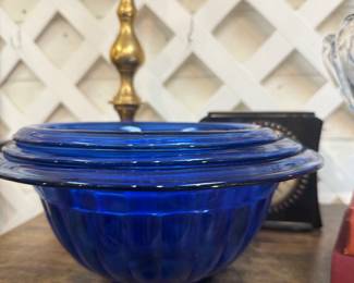 collectible blue mixing bowl set