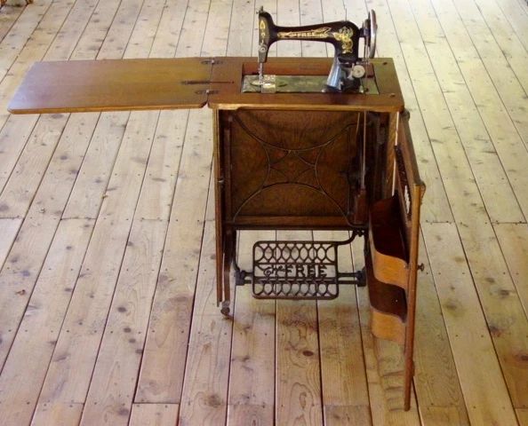 Free Sewing Machine Open
