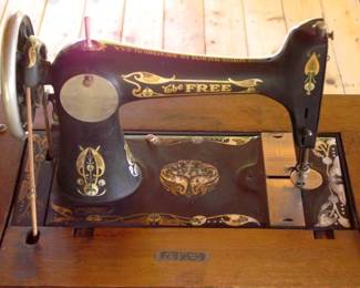 Free sewing machine closeup