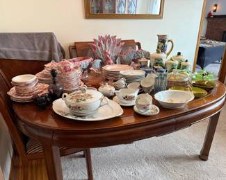 Rose Pattern China Dinnerware Set
