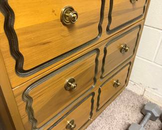Mid-Century Modern 6-Drawer Dresser with Scalloped Inlay