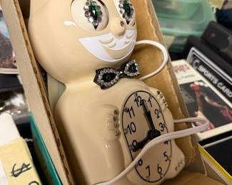 Kit-Cat Klock, Jeweled Ivory Edition