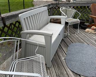 Keter 60 Gallon Outdoor Storage Bench