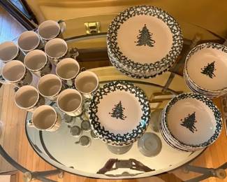 017 Christmas Winter Wonderland Dishware By Tienshan