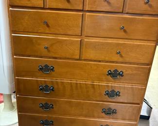 Ethan Allen 4 Drawer Chest