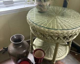 Round Wicker Table With Glass Top