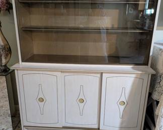 MCM GLASS CHINA  HUTCH