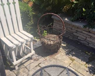 Basket planter