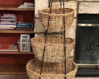 All kinds of decor available. Wrought item pieces, pottery, porcelain and more.