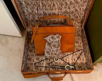 LEATHER LUGGAGE with matching carry on and toiletry bag