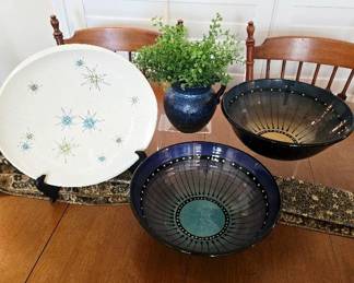 Roger Allen Bowls and Franciscan Starburst Plate