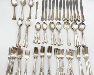 282 138Aassortedamericansilverplateflatwaremultiplepatterns