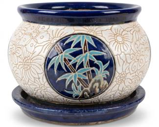 260 019cobaltcreamjardinirefloralmedallions