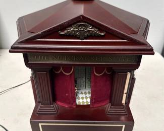 161 316thenutcrackersuiteanimatedmusicboxmrchristmas