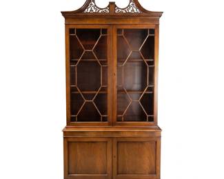 010 116chippendalemahoganybookcaseswansneckpediment